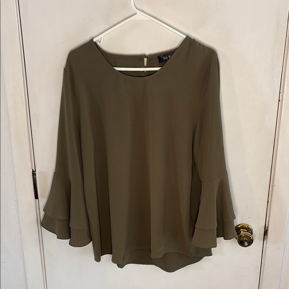 Charlie Moss olive long sleeve blouse with double ruffle long sleeve Size Large